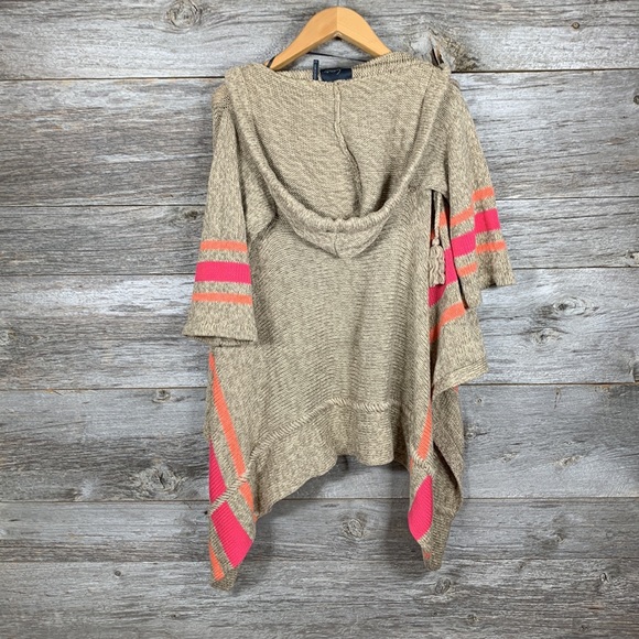 LINE 3/4 sleeve sweater wrap - Picture 2 of 6